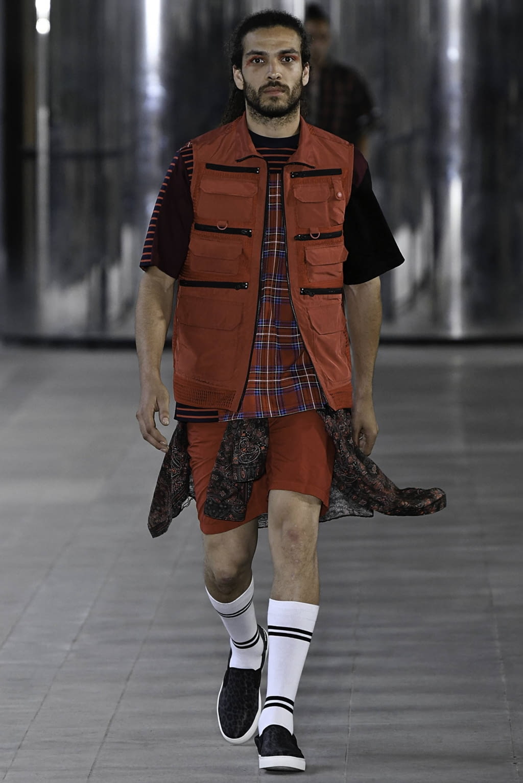 Fashion Week Paris Spring/Summer 2020 look 24 from the White Mountaineering collection menswear