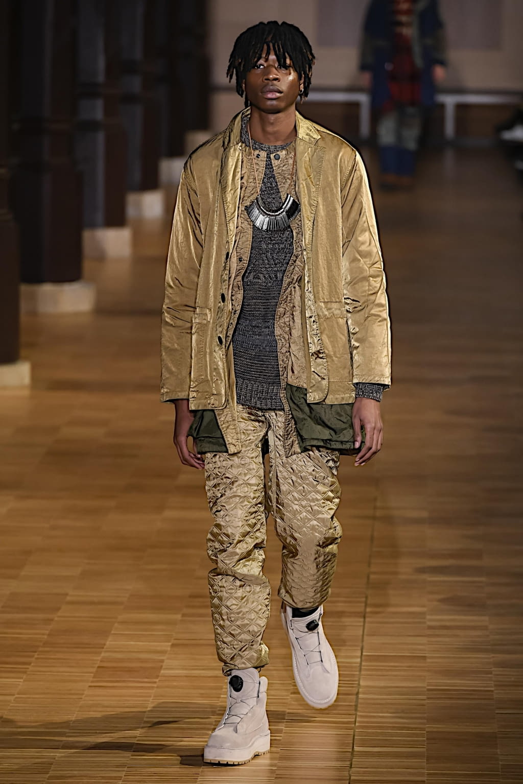 Fashion Week Paris Fall/Winter 2020 look 20 from the White Mountaineering collection menswear