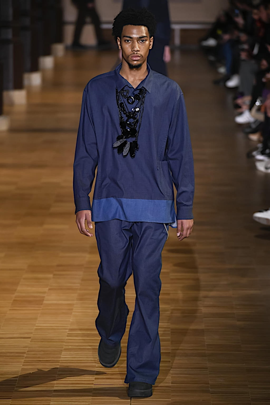 Fashion Week Paris Fall/Winter 2020 look 25 from the White Mountaineering collection menswear
