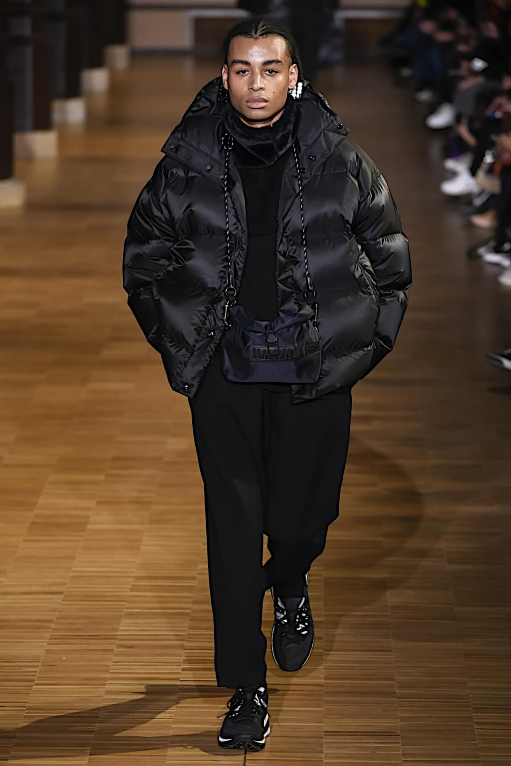 Fashion Week Paris Fall/Winter 2020 look 37 from the White Mountaineering collection menswear