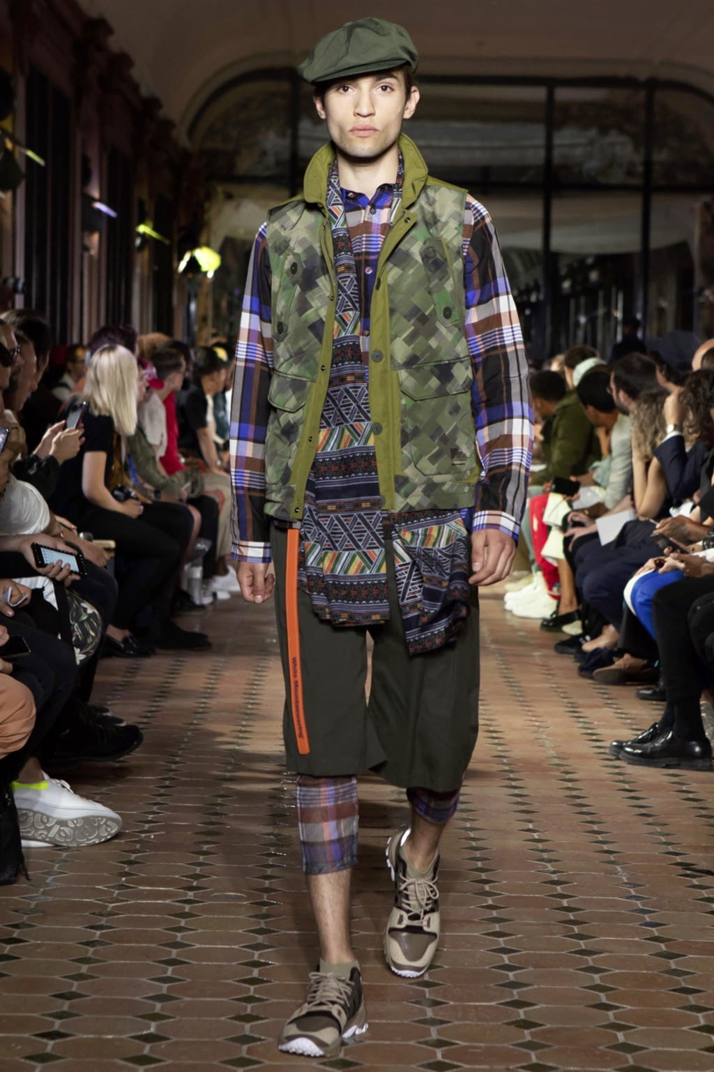 Fashion Week Paris Spring/Summer 2019 look 20 from the White Mountaineering collection 男装