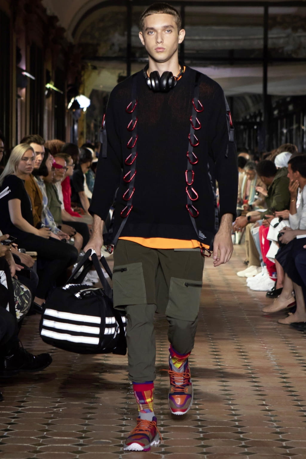 Fashion Week Paris Spring/Summer 2019 look 29 from the White Mountaineering collection 男装
