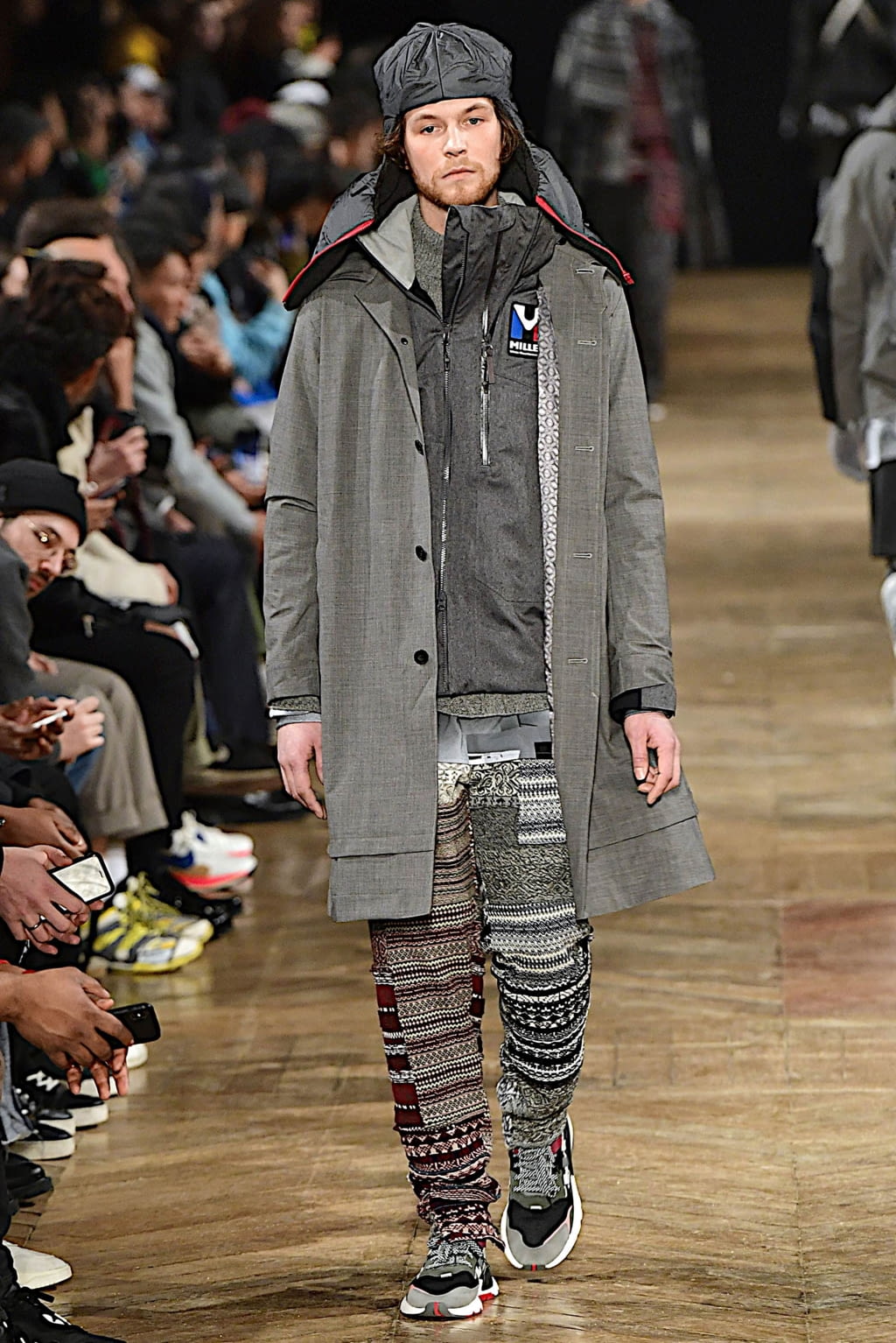 Fashion Week Paris Fall/Winter 2019 look 6 from the White Mountaineering collection 男装