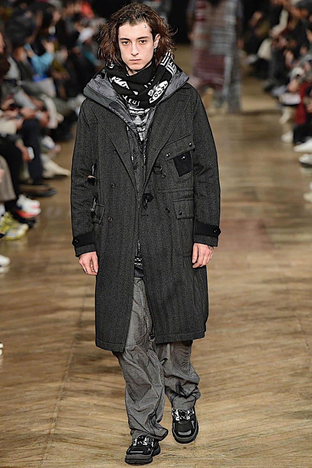 Fashion Week Paris Fall/Winter 2019 look 9 from the White Mountaineering collection 男装