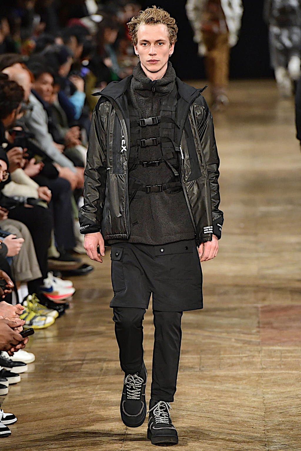 Fashion Week Paris Fall/Winter 2019 look 12 from the White Mountaineering collection 男装