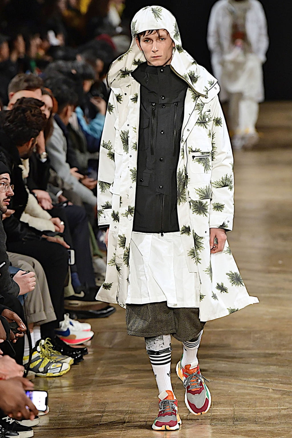 Fashion Week Paris Fall/Winter 2019 look 14 from the White Mountaineering collection menswear