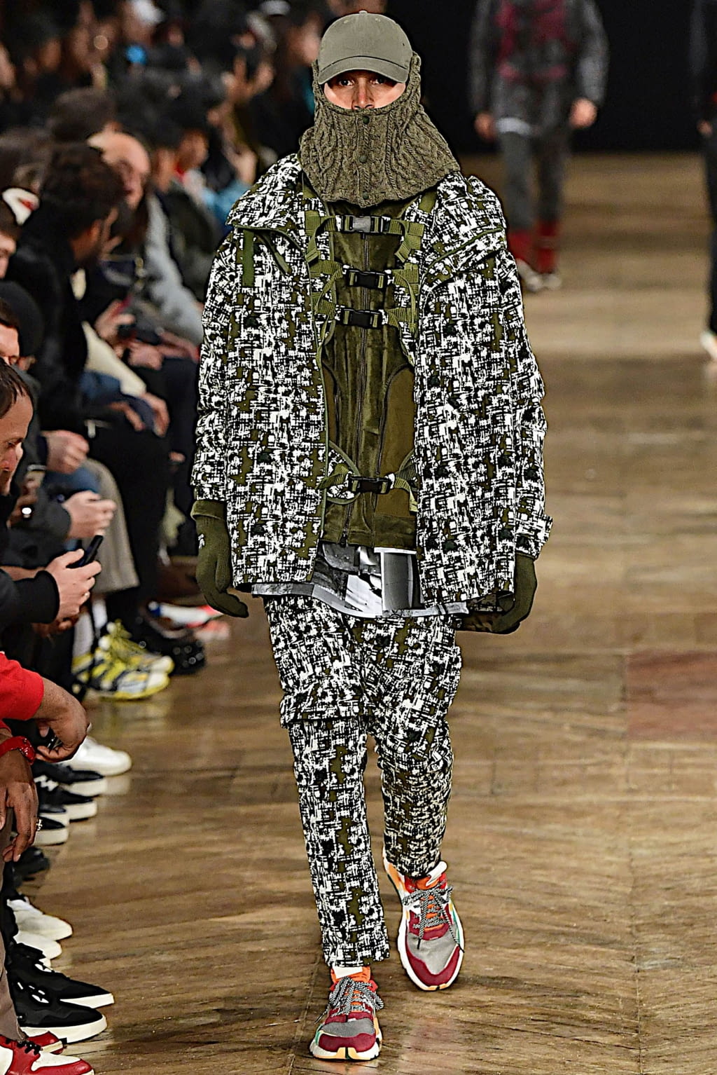 Fashion Week Paris Fall/Winter 2019 look 25 from the White Mountaineering collection 男装