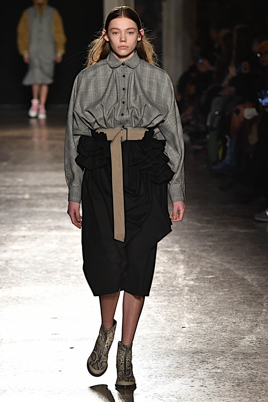 Fashion Week Milan Fall/Winter 2020 look 2 de la collection Vien womenswear