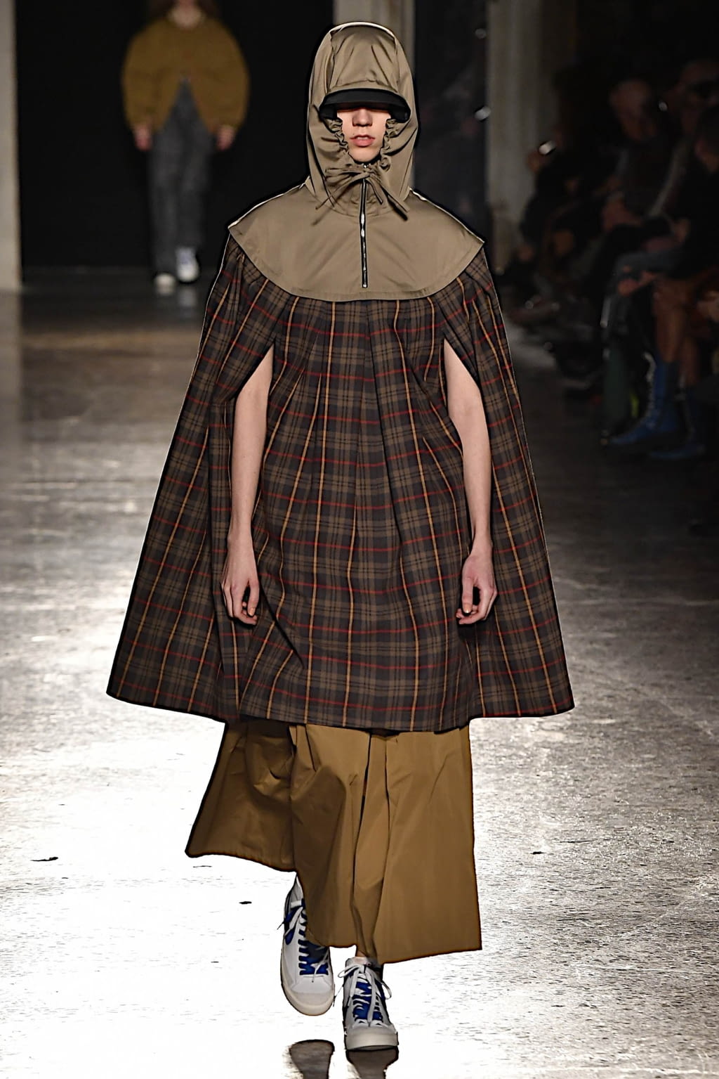 Fashion Week Milan Fall/Winter 2020 look 16 de la collection Vien womenswear
