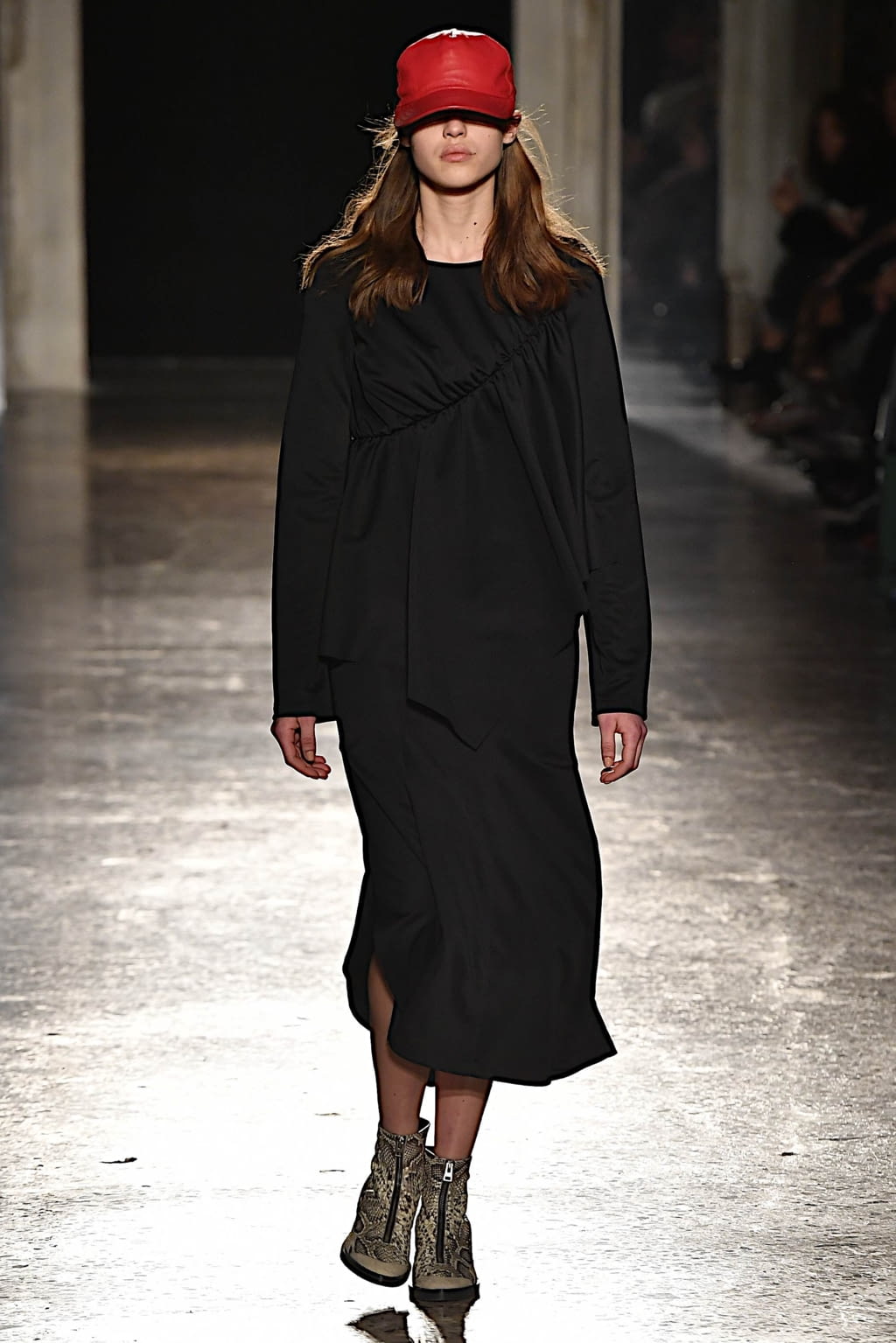 Fashion Week Milan Fall/Winter 2020 look 26 de la collection Vien womenswear