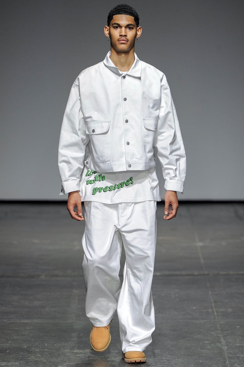 Fashion Week New York Spring/Summer 2019 look 2 from the Willy Chavarria collection menswear