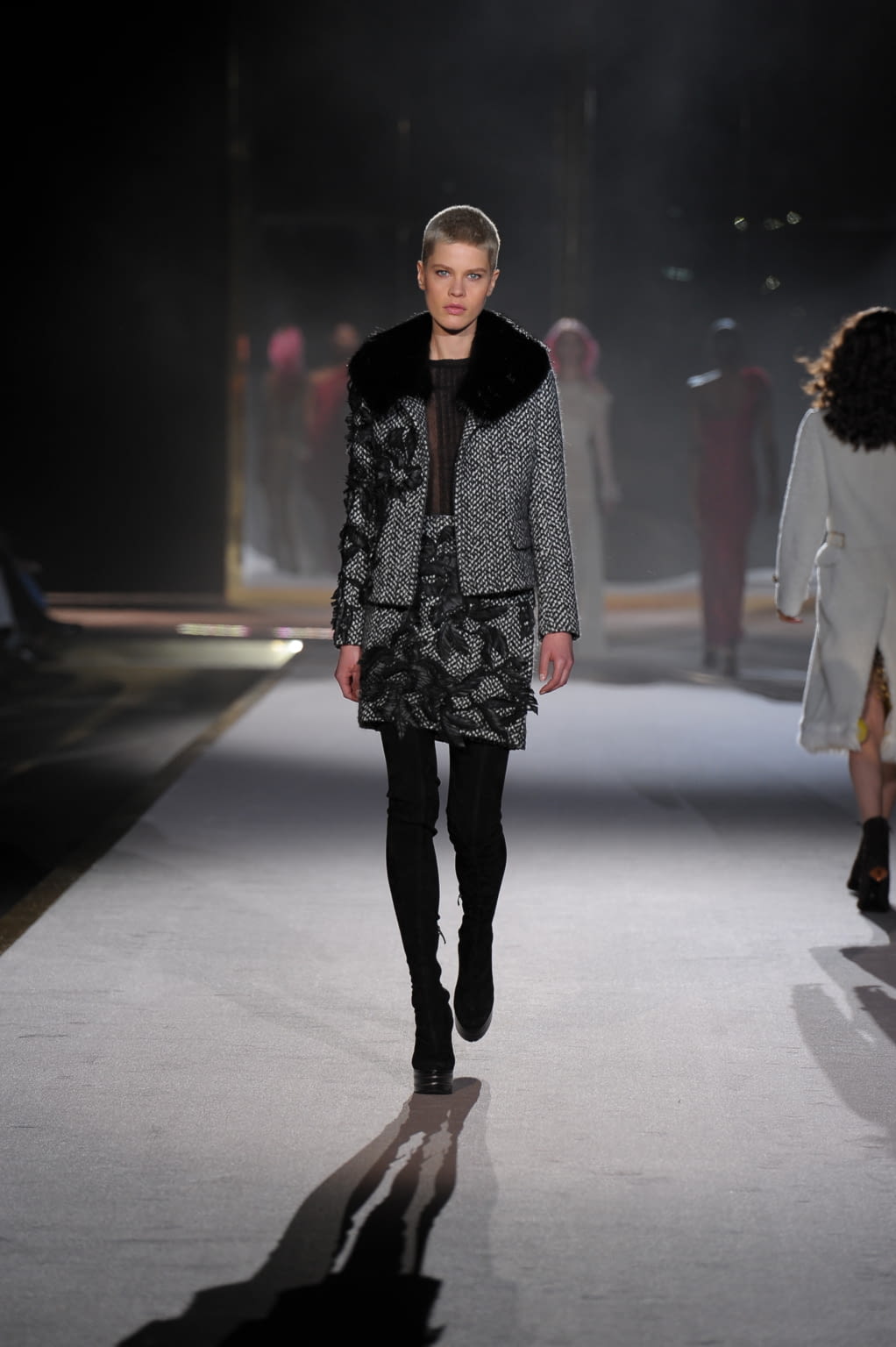 Fashion Week Milan Fall/Winter 2016 look 9 from the Ermanno Scervino collection womenswear