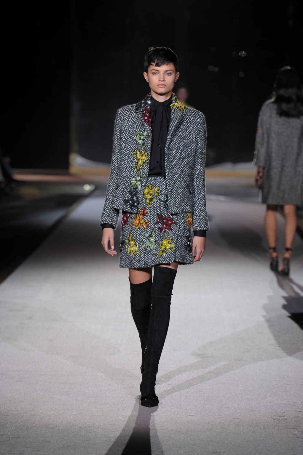 Fashion Week Milan Fall/Winter 2016 look 12 from the Ermanno Scervino collection womenswear