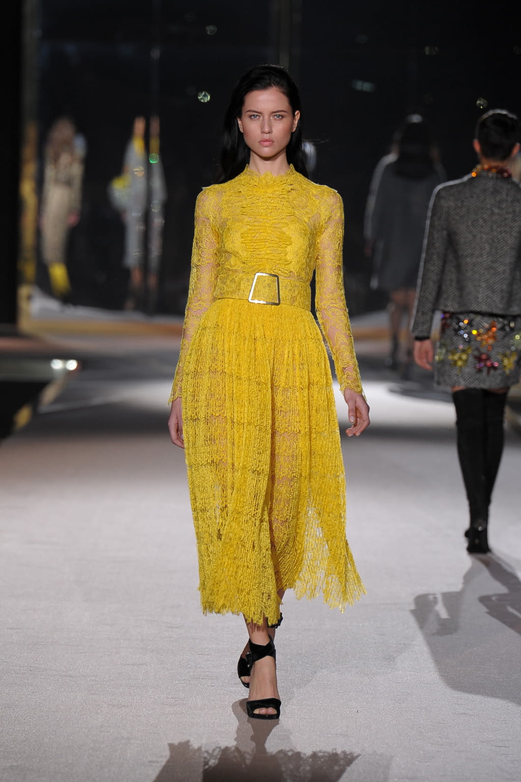 Fashion Week Milan Fall/Winter 2016 look 13 from the Ermanno Scervino collection womenswear
