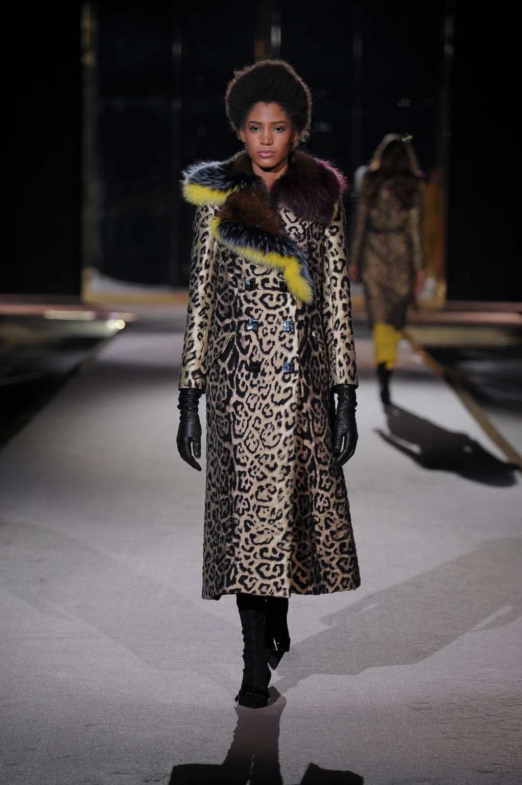 Fashion Week Milan Fall/Winter 2016 look 15 from the Ermanno Scervino collection womenswear
