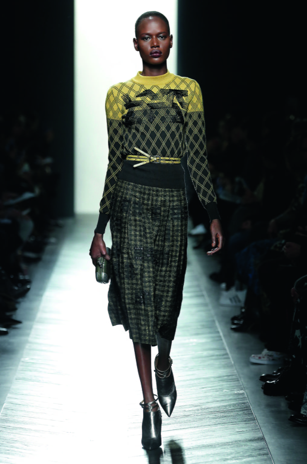 Fashion Week Milan Fall/Winter 2016 look 24 from the Bottega Veneta collection womenswear
