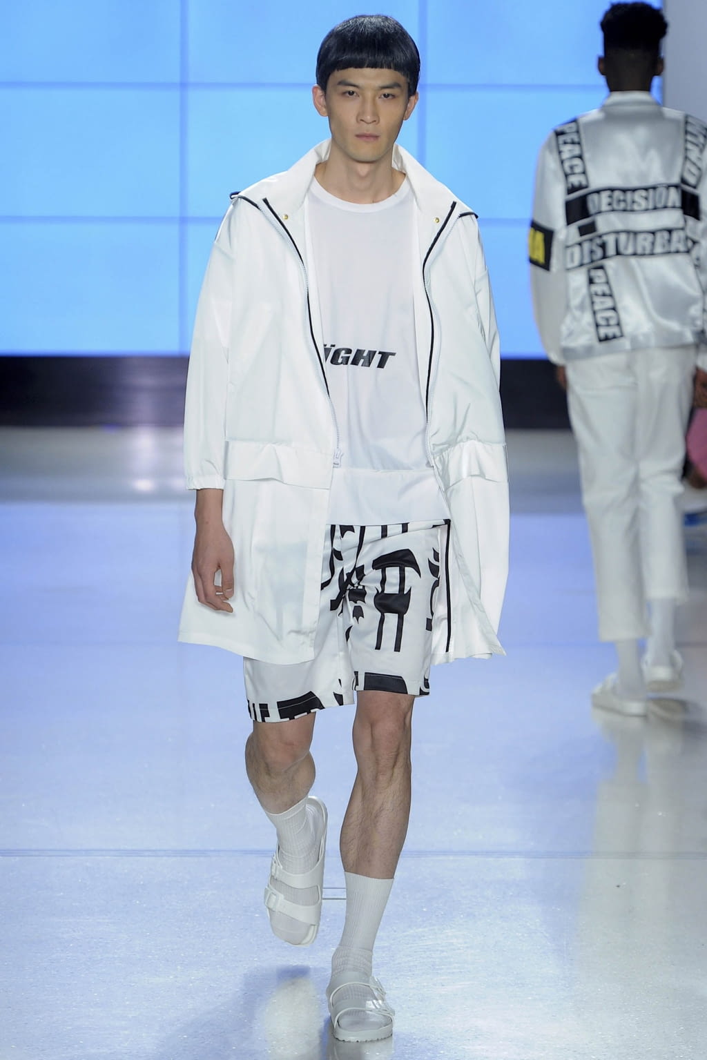 Fashion Week New York Spring/Summer 2019 look 2 from the Wood House collection 男装