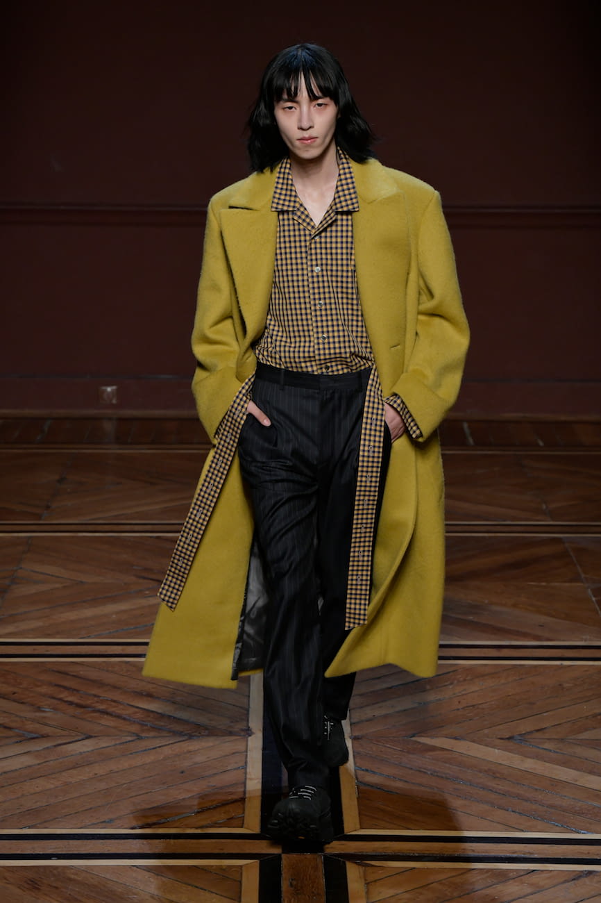 Fashion Week Paris Fall/Winter 2018 look 12 de la collection Wooyoungmi menswear