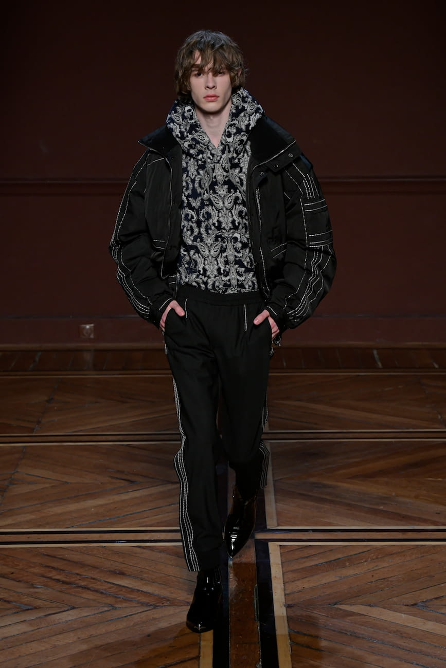 Fashion Week Paris Fall/Winter 2018 look 28 from the Wooyoungmi collection menswear