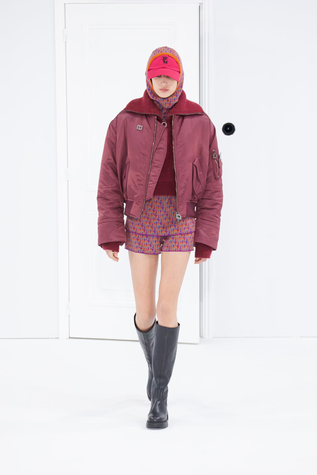 Fashion Week Paris Fall/Winter 2022 look 5 de la collection Wooyoungmi menswear