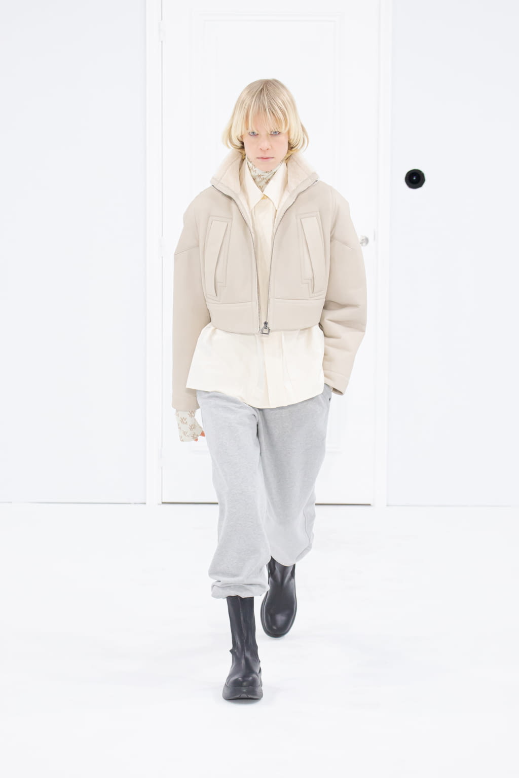 Fashion Week Paris Fall/Winter 2022 look 31 de la collection Wooyoungmi menswear