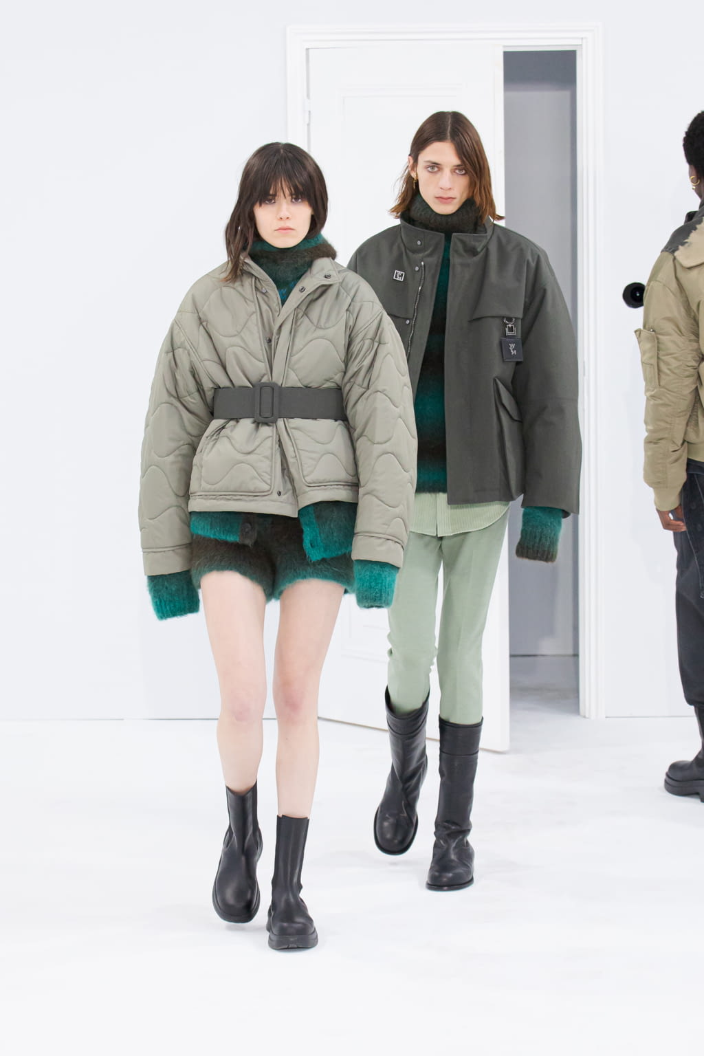 Fashion Week Paris Fall/Winter 2022 look 36 de la collection Wooyoungmi menswear
