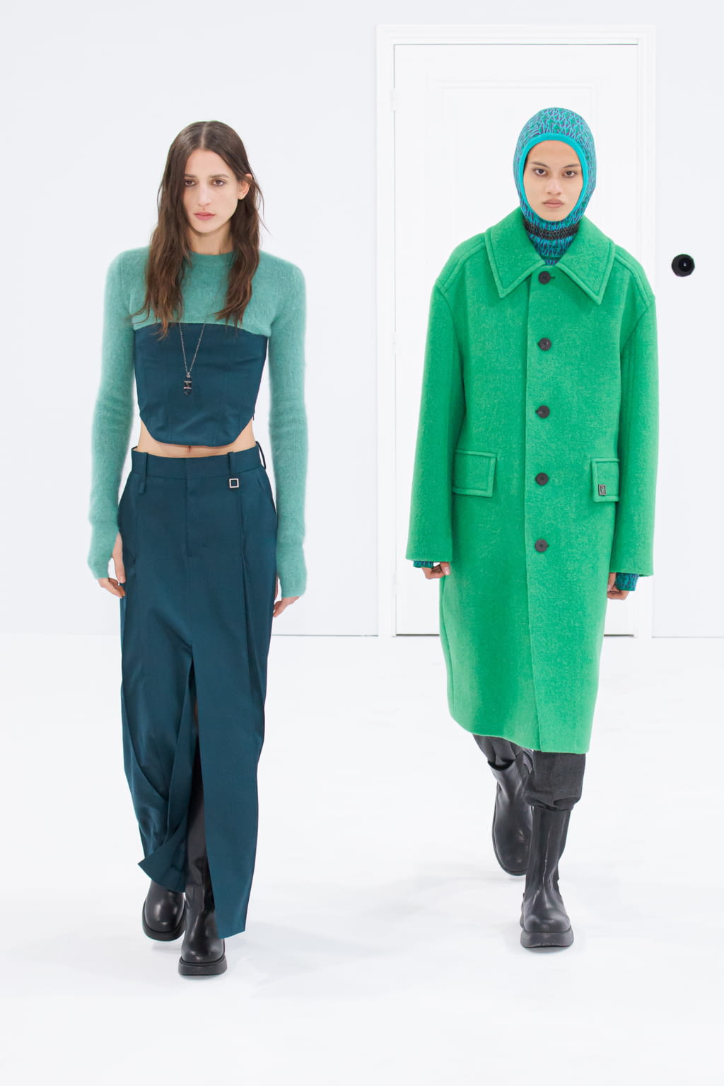 Fashion Week Paris Fall/Winter 2022 look 37 de la collection Wooyoungmi menswear