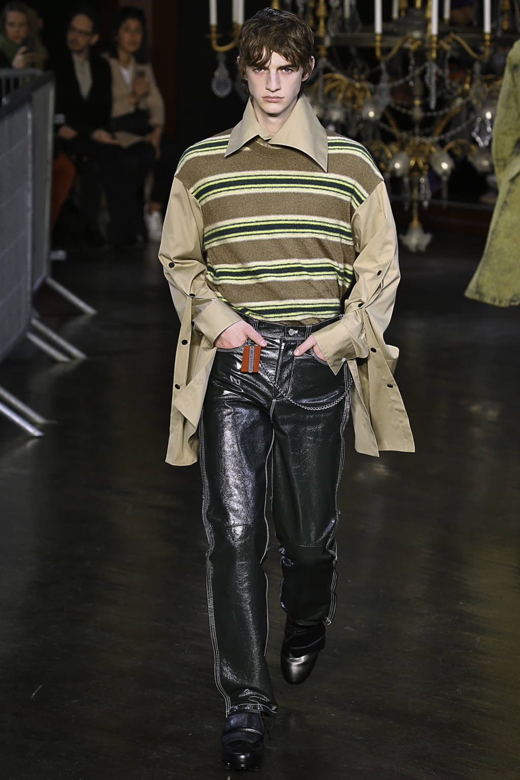 Fashion Week Paris Fall/Winter 2019 look 10 from the Wooyoungmi collection 男装