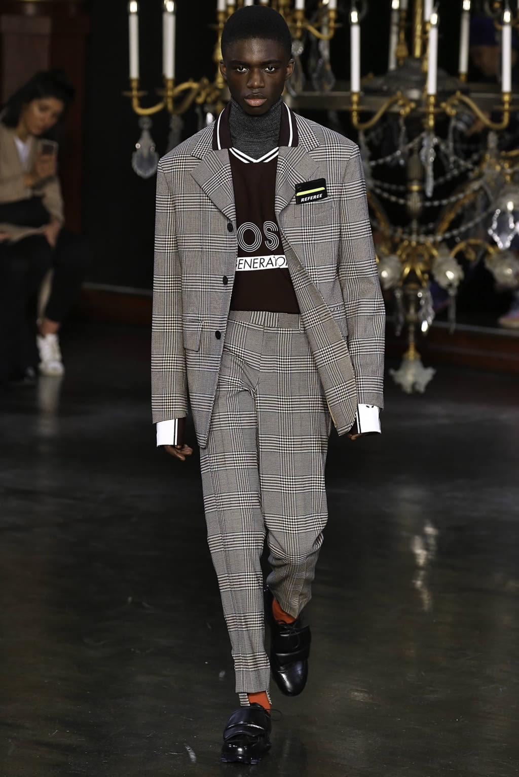 Fashion Week Paris Fall/Winter 2019 look 11 from the Wooyoungmi collection menswear