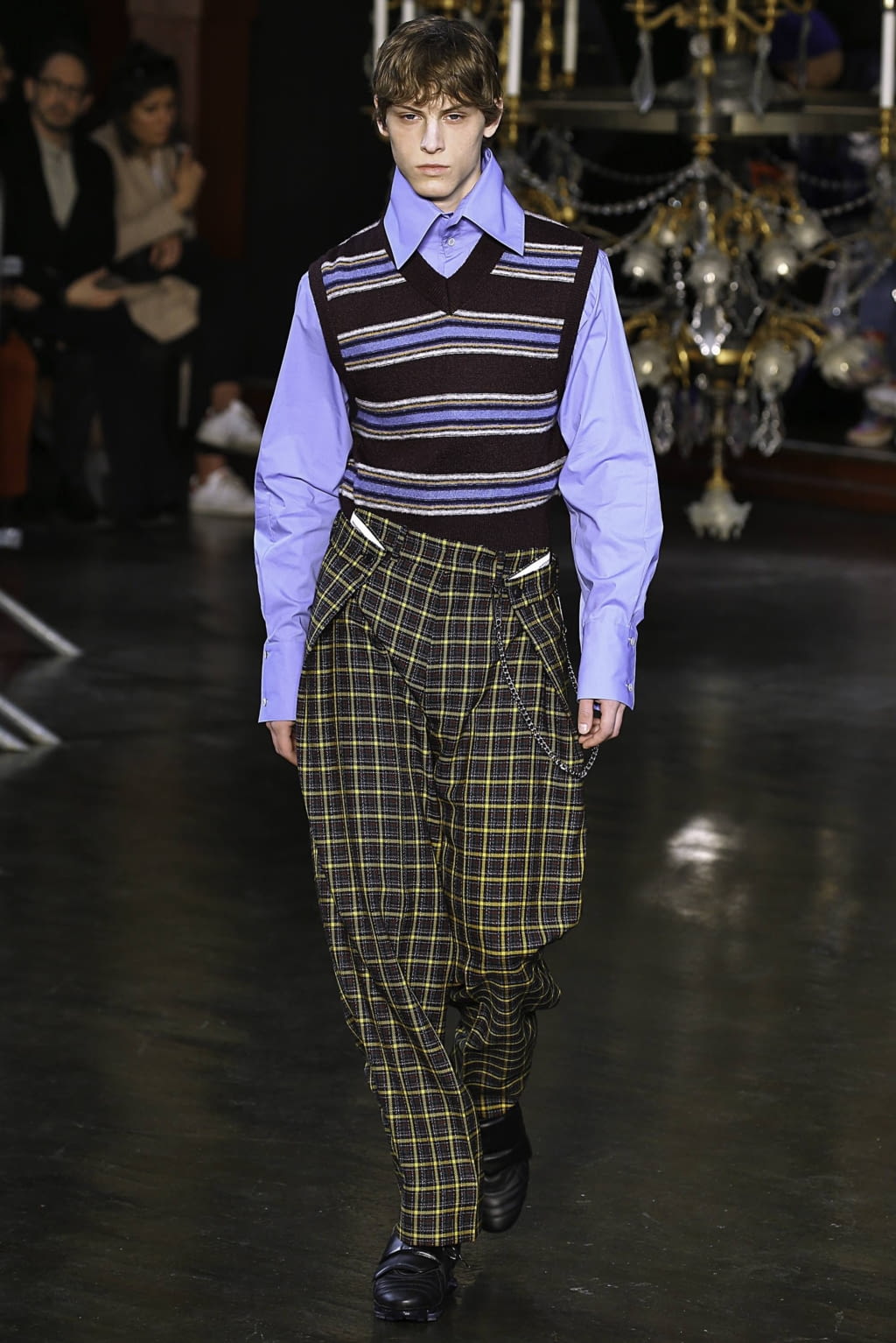 Fashion Week Paris Fall/Winter 2019 look 34 from the Wooyoungmi collection menswear