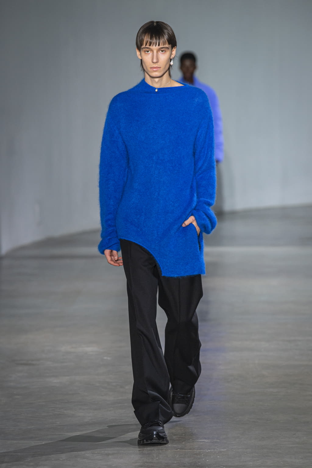 Fashion Week Paris Fall/Winter 2020 look 6 from the Wooyoungmi collection menswear