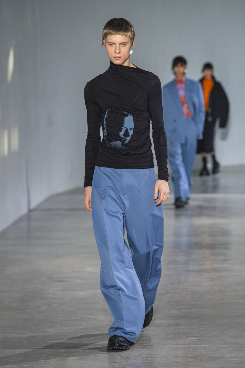 Fashion Week Paris Fall/Winter 2020 look 10 de la collection Wooyoungmi menswear