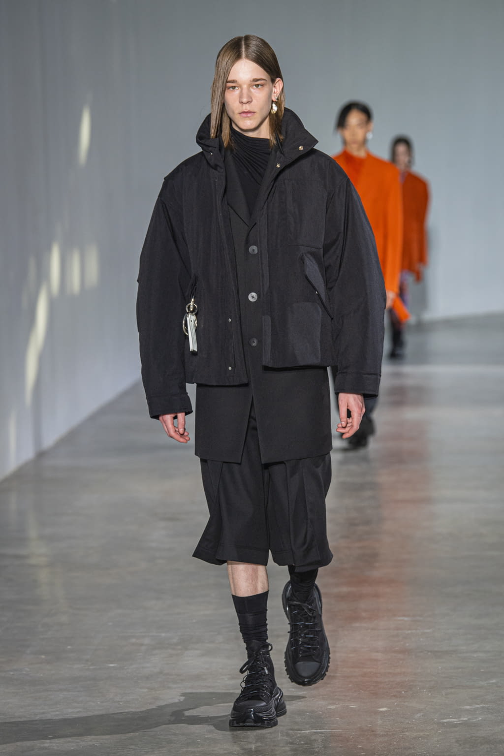 Fashion Week Paris Fall/Winter 2020 look 13 from the Wooyoungmi collection menswear