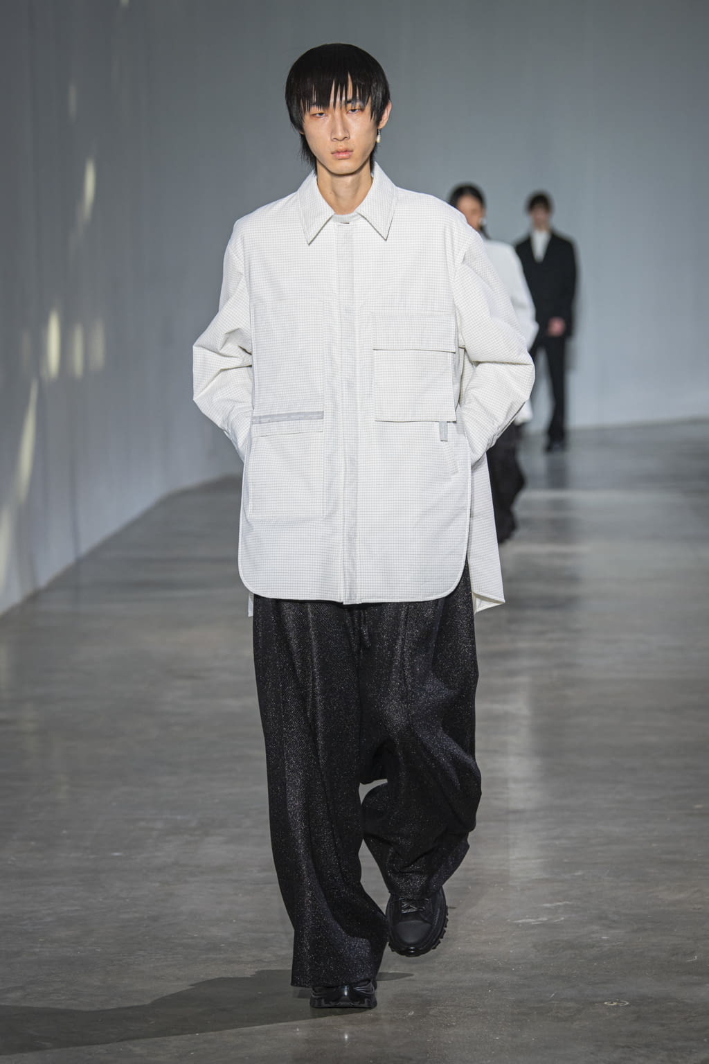 Fashion Week Paris Fall/Winter 2020 look 27 from the Wooyoungmi collection 男装