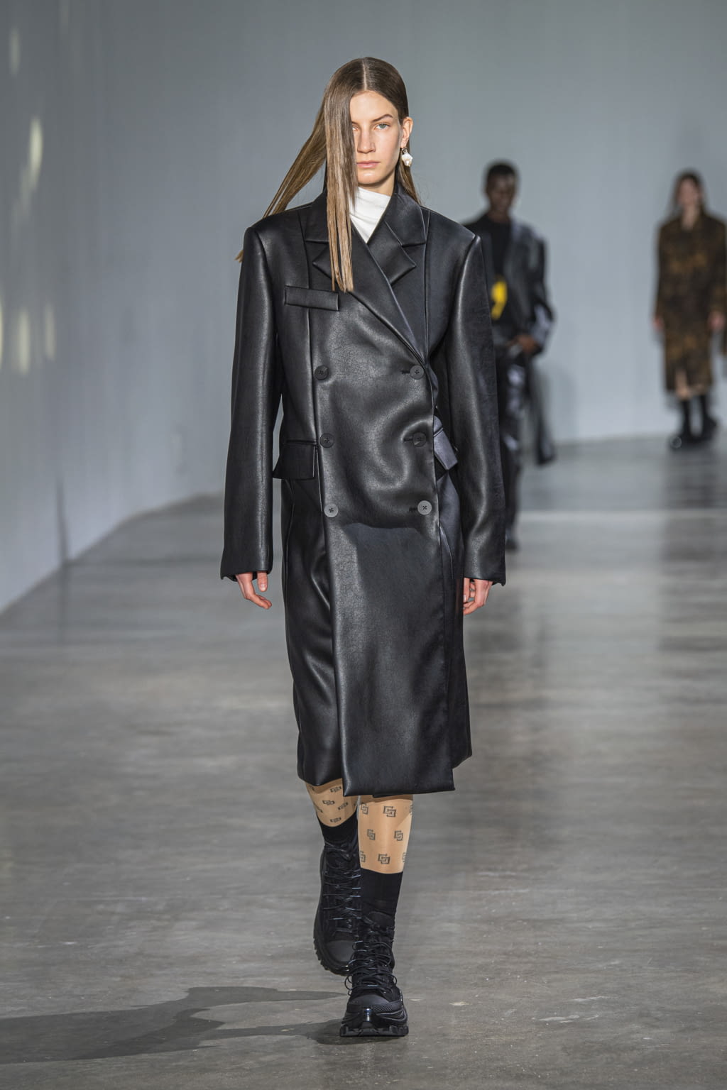 Fashion Week Paris Fall/Winter 2020 look 31 de la collection Wooyoungmi menswear