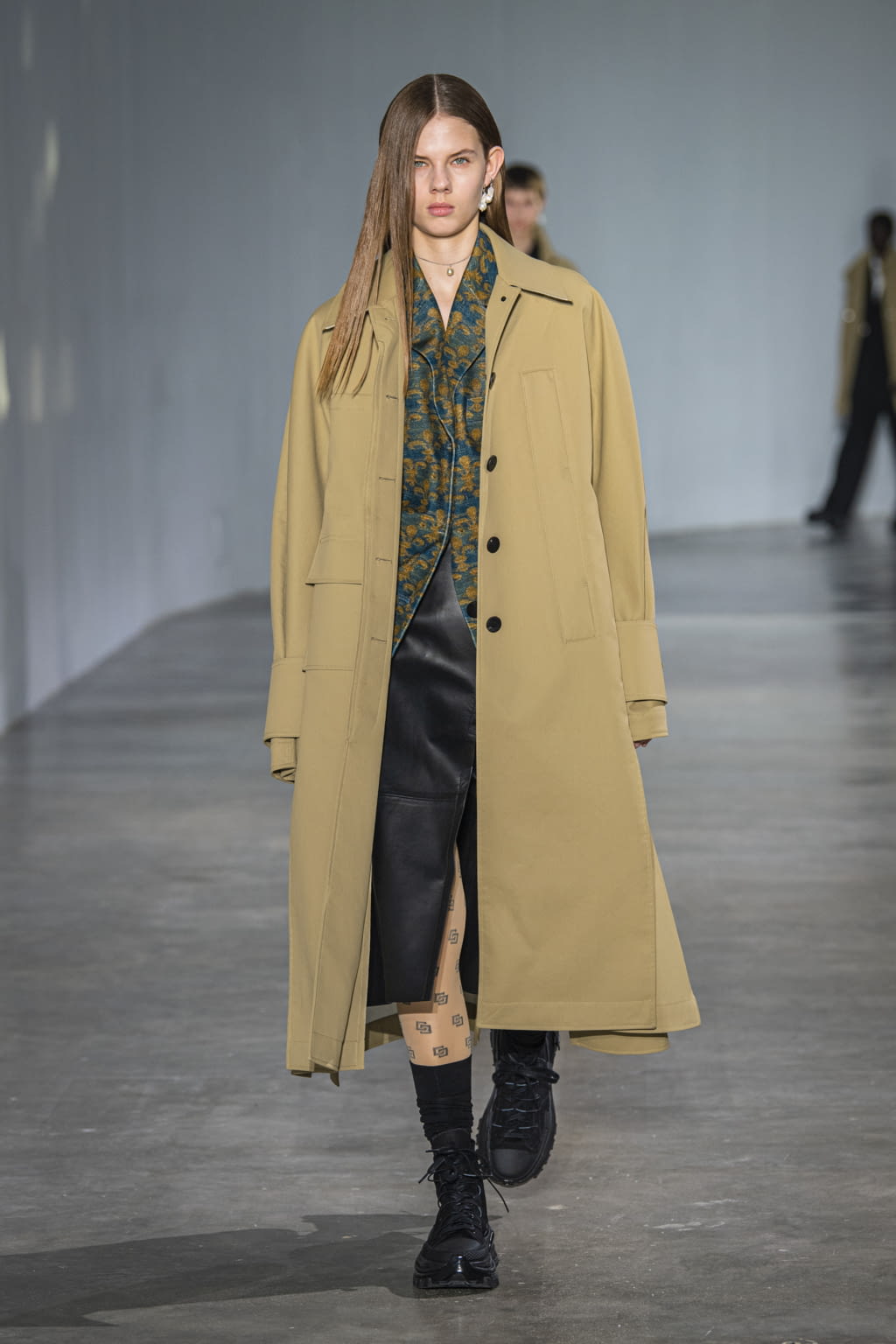 Fashion Week Paris Fall/Winter 2020 look 39 de la collection Wooyoungmi menswear