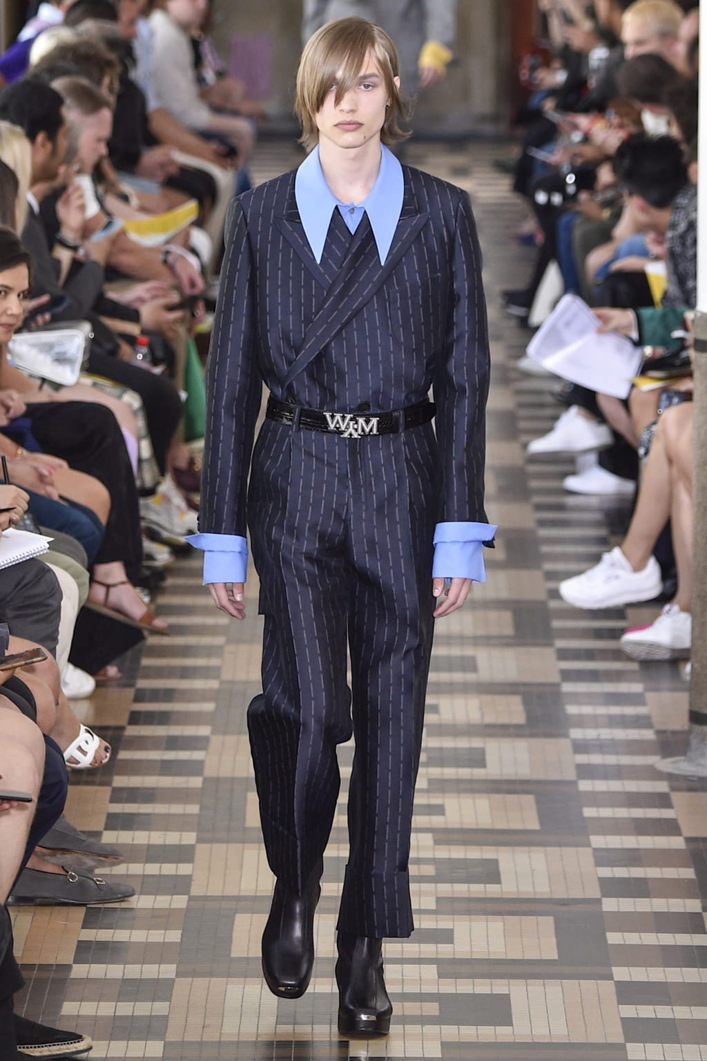 Fashion Week Paris Spring/Summer 2019 look 2 from the Wooyoungmi collection menswear