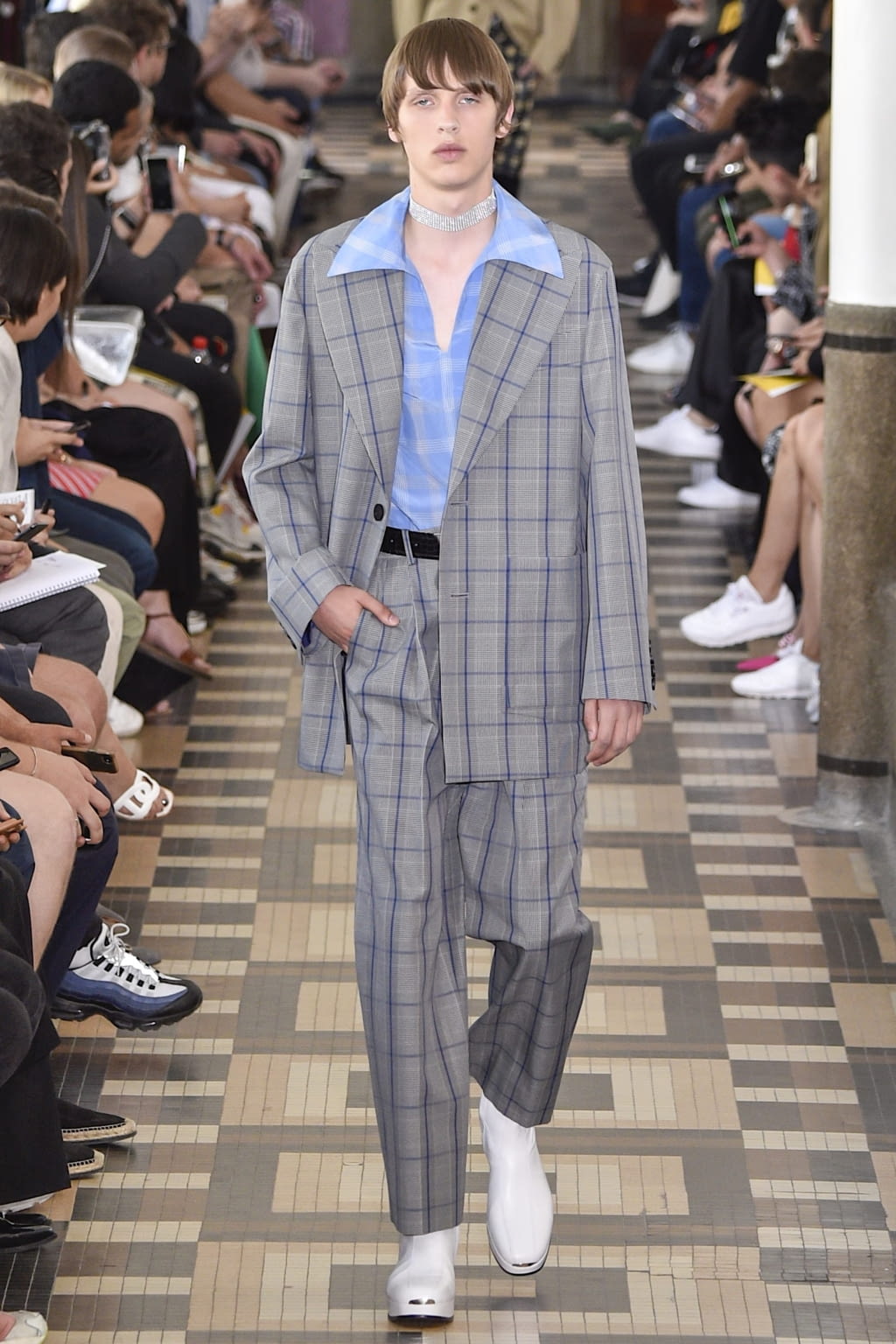 Fashion Week Paris Spring/Summer 2019 look 10 de la collection Wooyoungmi menswear