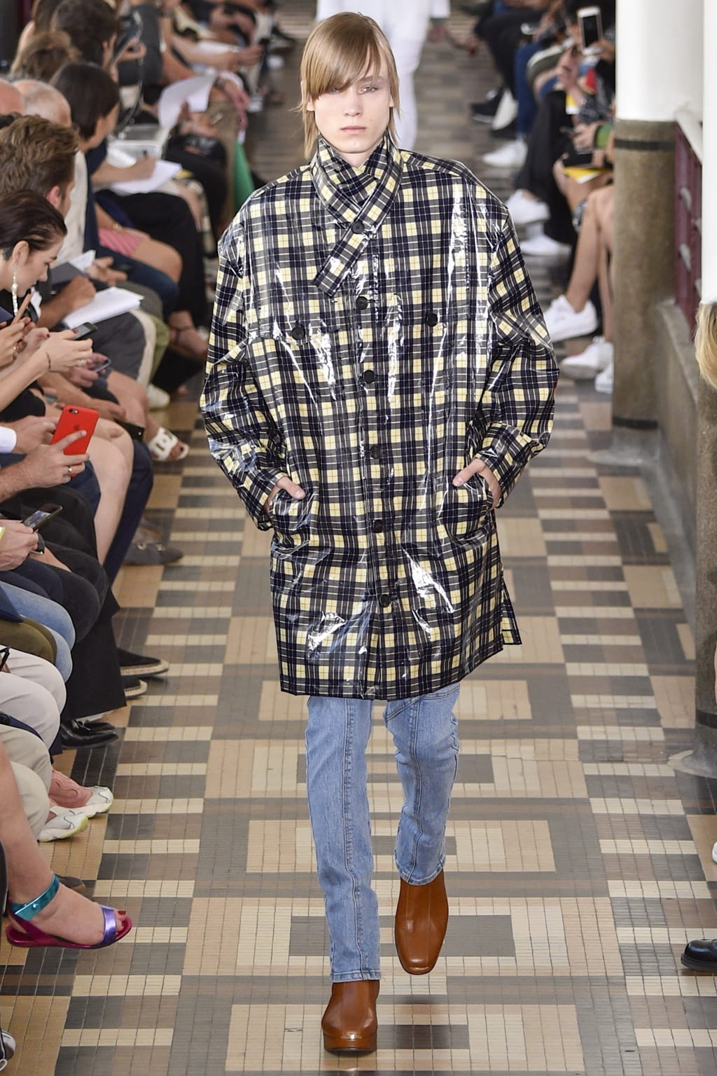 Fashion Week Paris Spring/Summer 2019 look 11 from the Wooyoungmi collection menswear