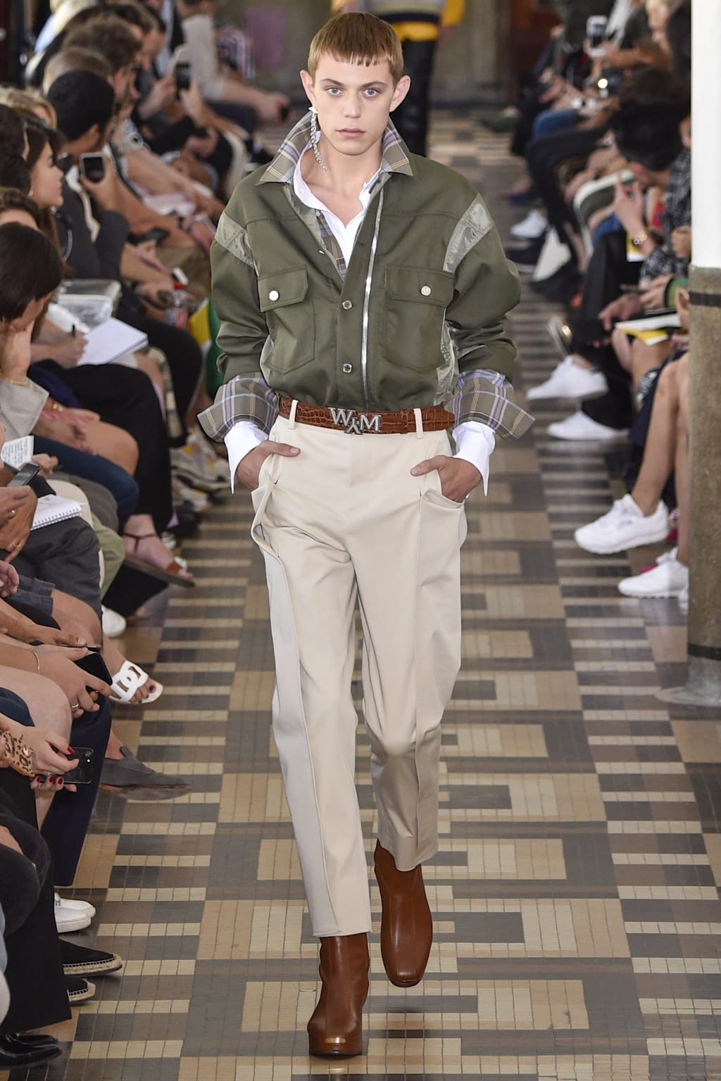 Fashion Week Paris Spring/Summer 2019 look 20 from the Wooyoungmi collection menswear