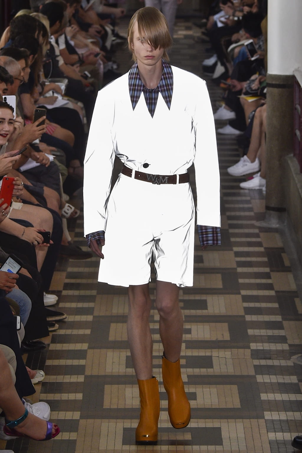 Fashion Week Paris Spring/Summer 2019 look 26 de la collection Wooyoungmi menswear