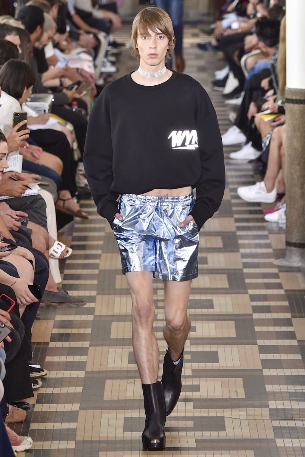 Fashion Week Paris Spring/Summer 2019 look 35 from the Wooyoungmi collection menswear