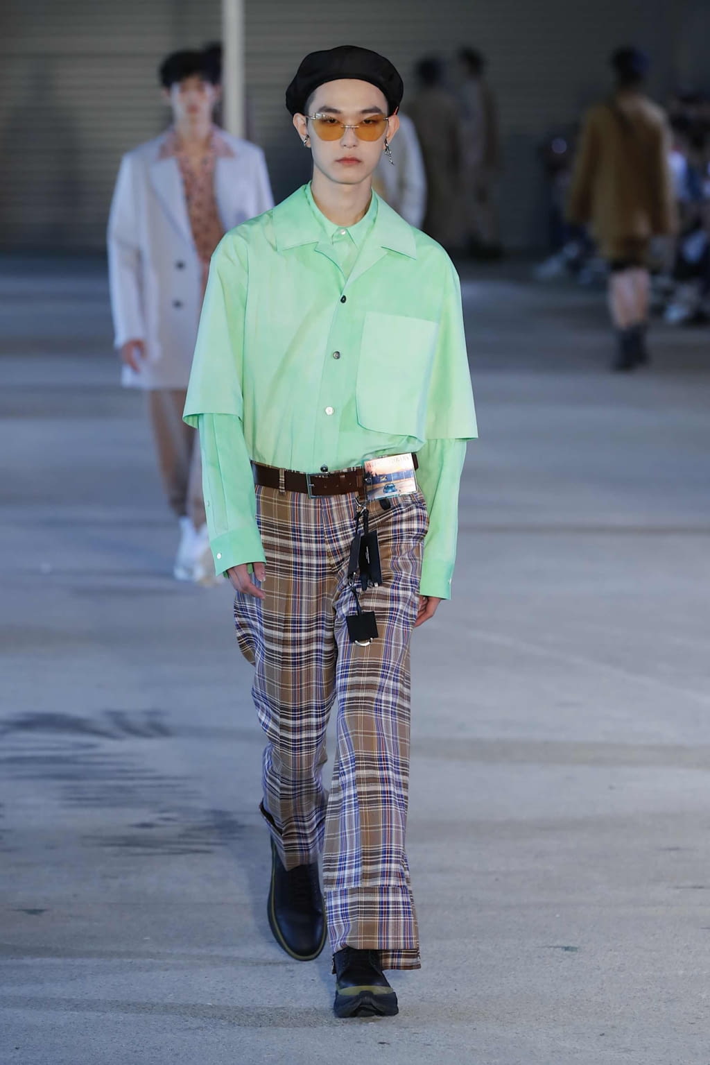 Fashion Week Paris Spring/Summer 2020 look 16 from the Wooyoungmi collection 男装