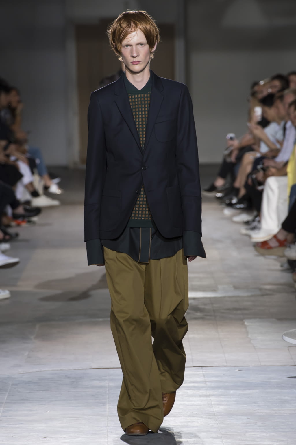 Fashion Week Paris Spring/Summer 2017 look 18 from the Wooyoungmi collection 男装