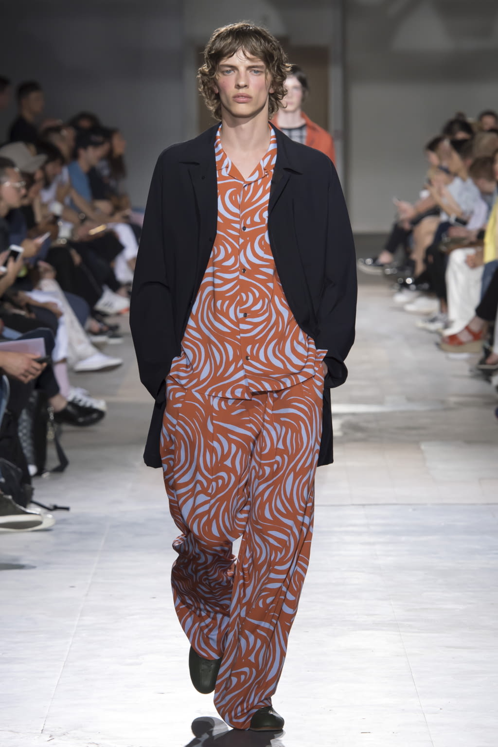Fashion Week Paris Spring/Summer 2017 look 31 de la collection Wooyoungmi menswear