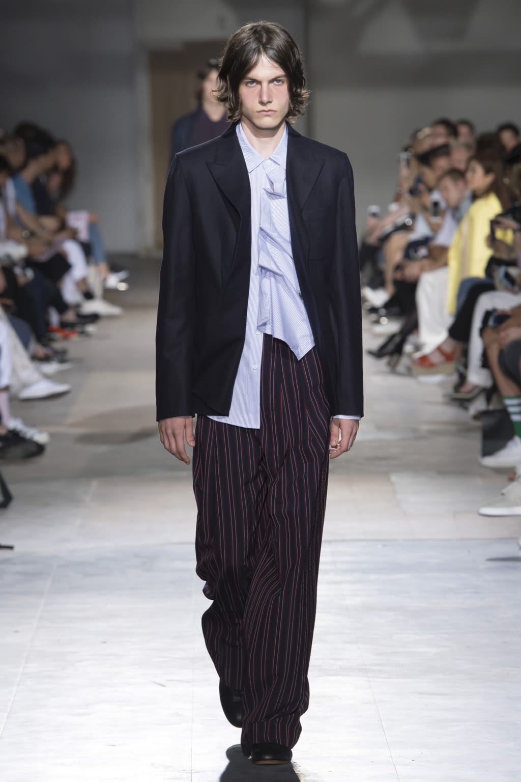 Fashion Week Paris Spring/Summer 2017 look 35 from the Wooyoungmi collection menswear