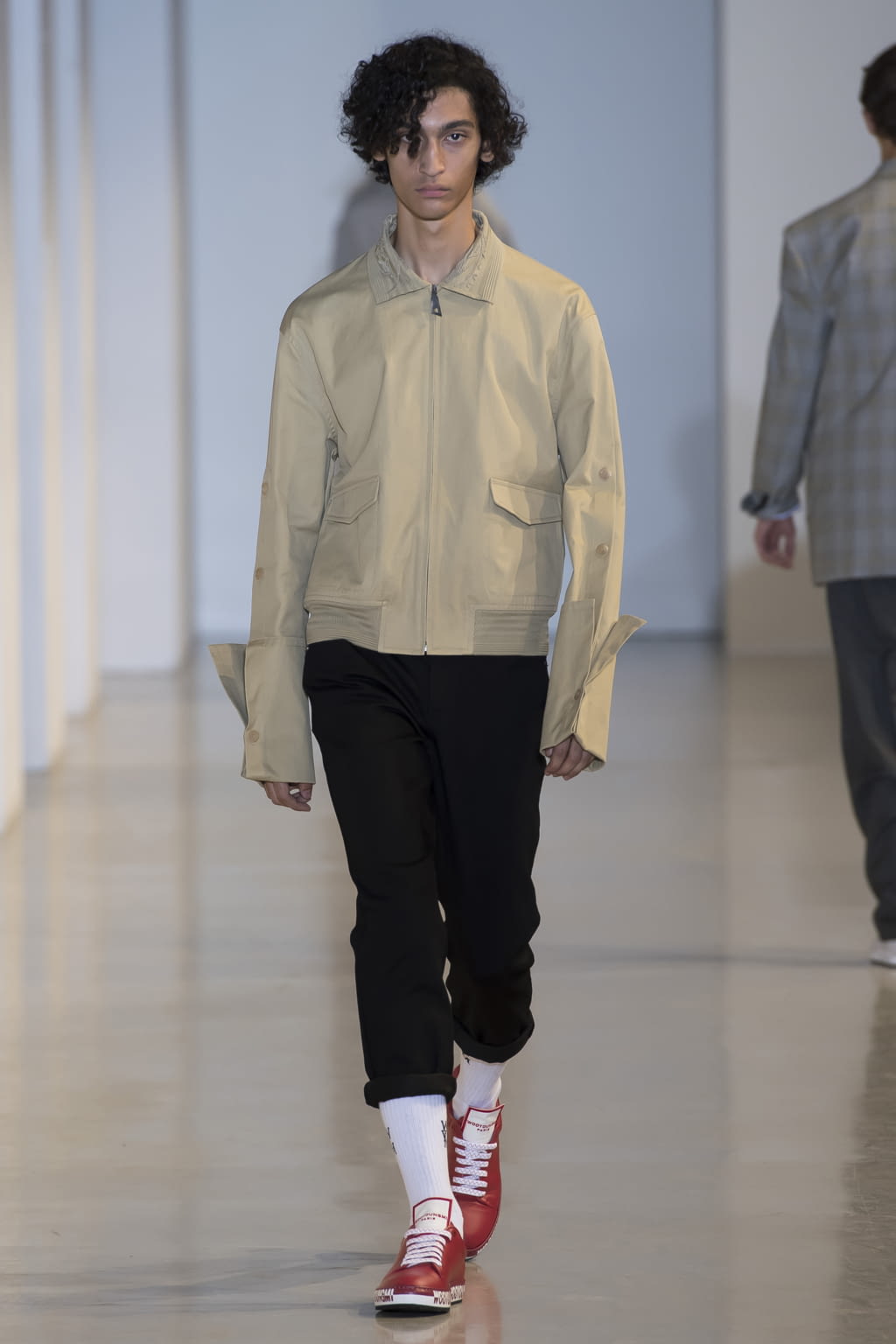 Fashion Week Paris Spring/Summer 2018 look 12 from the Wooyoungmi collection 男装