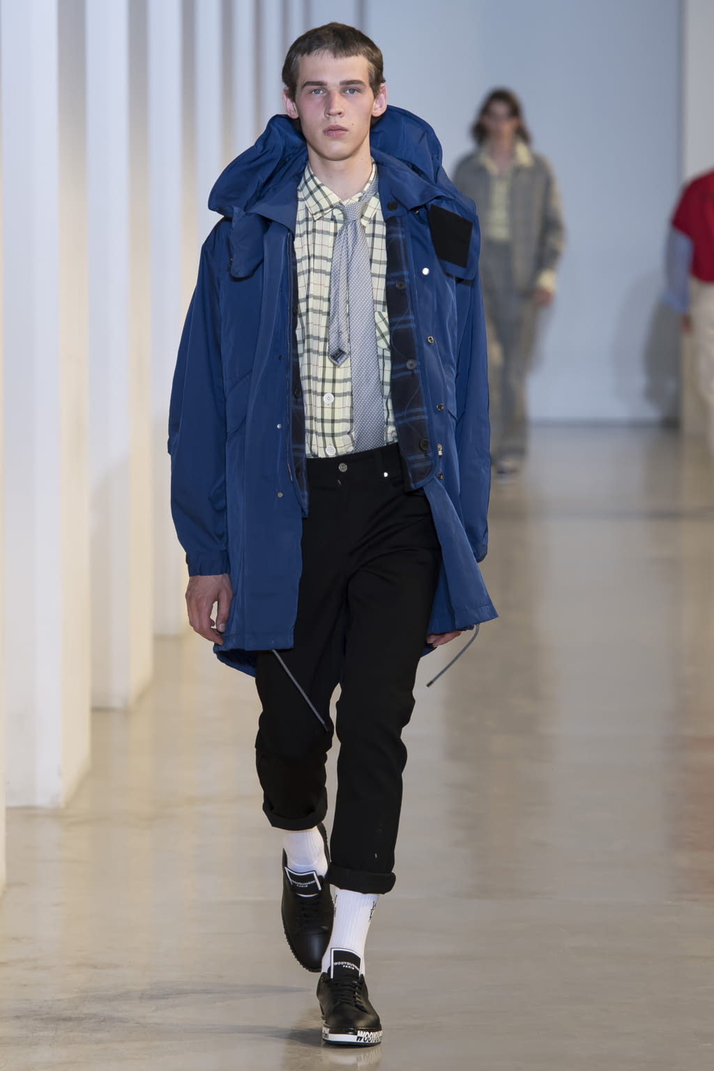 Fashion Week Paris Spring/Summer 2018 look 26 from the Wooyoungmi collection menswear