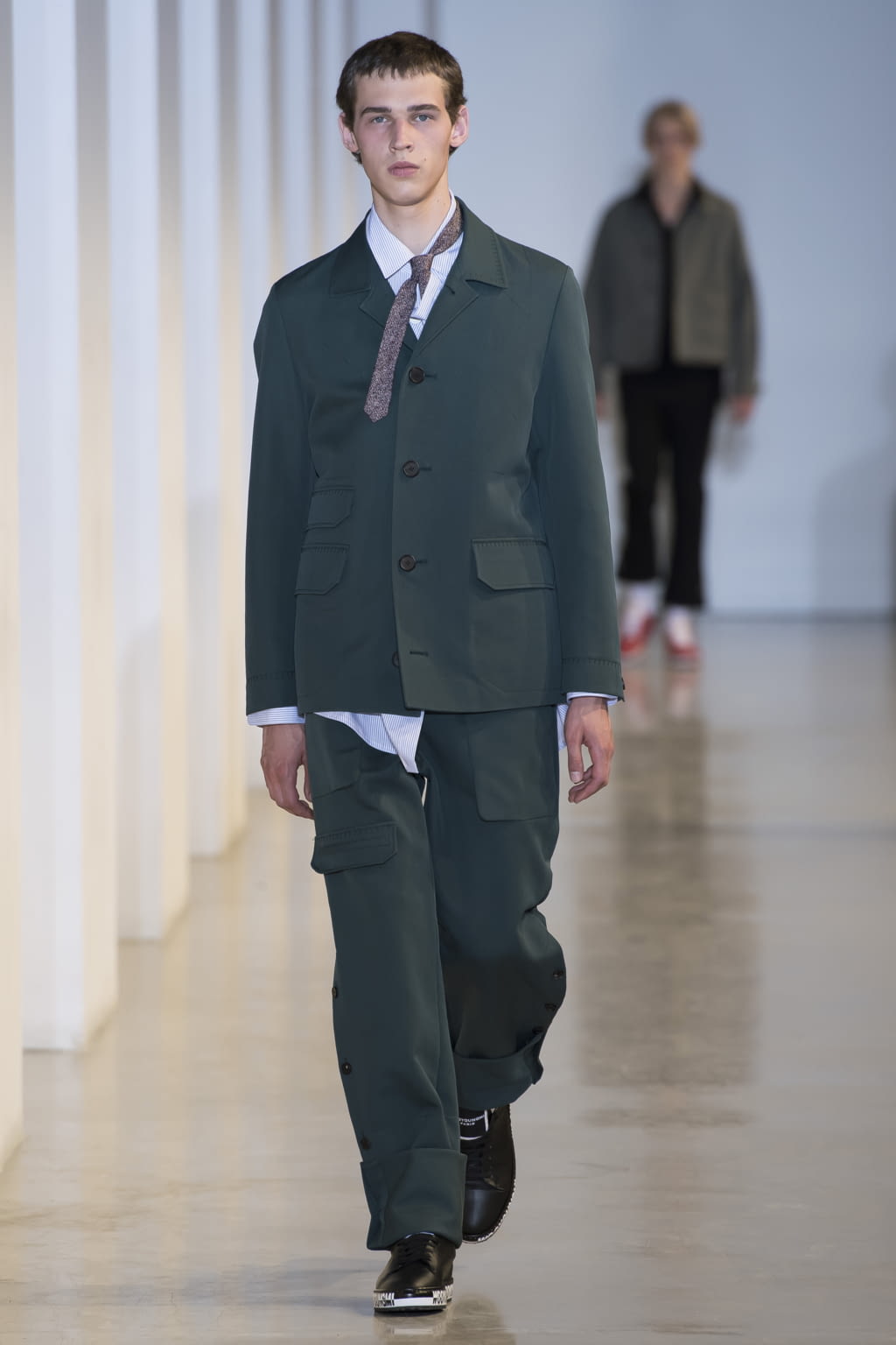 Fashion Week Paris Spring/Summer 2018 look 3 from the Wooyoungmi collection menswear