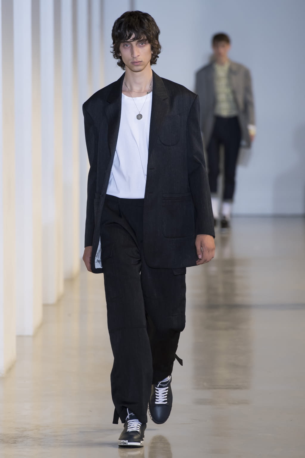 Fashion Week Paris Spring/Summer 2018 look 44 from the Wooyoungmi collection menswear